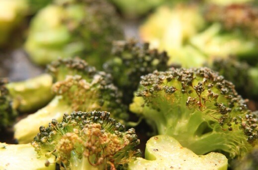 Recipe Sesame-Ginger Roasted Broccoli — Recipes from The Kitchn